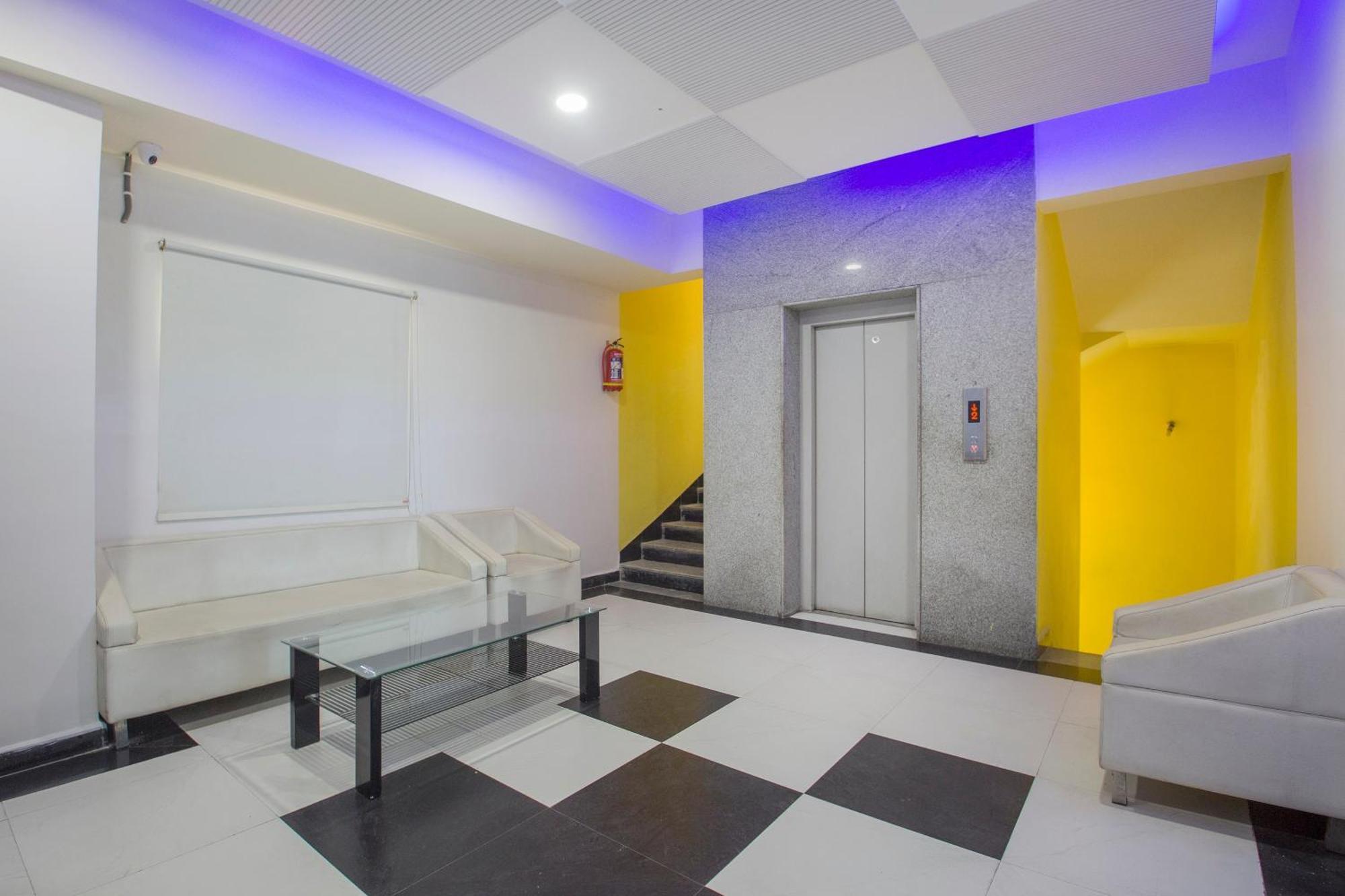 Hotel O Palak Residency Near Erragadda Metro Station Hyderabad Exterior foto