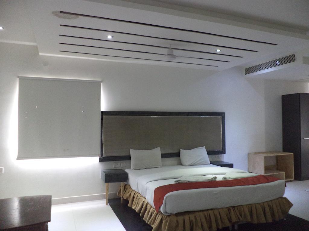 Hotel O Palak Residency Near Erragadda Metro Station Hyderabad Exterior foto